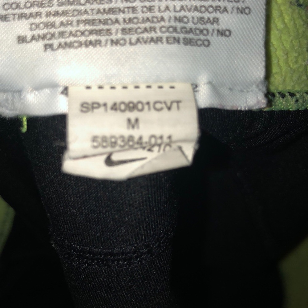 bundle of used nike pro shorts - Picture 4 of 8